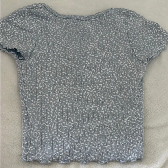 Brandy Melville Light Blue Floral Button-Up Blouse - Picture 3 of 4